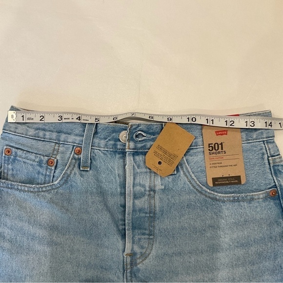 NWT Levi's High Rise Button Fly Jean Shorts Size 26 - Picture 7 of 11